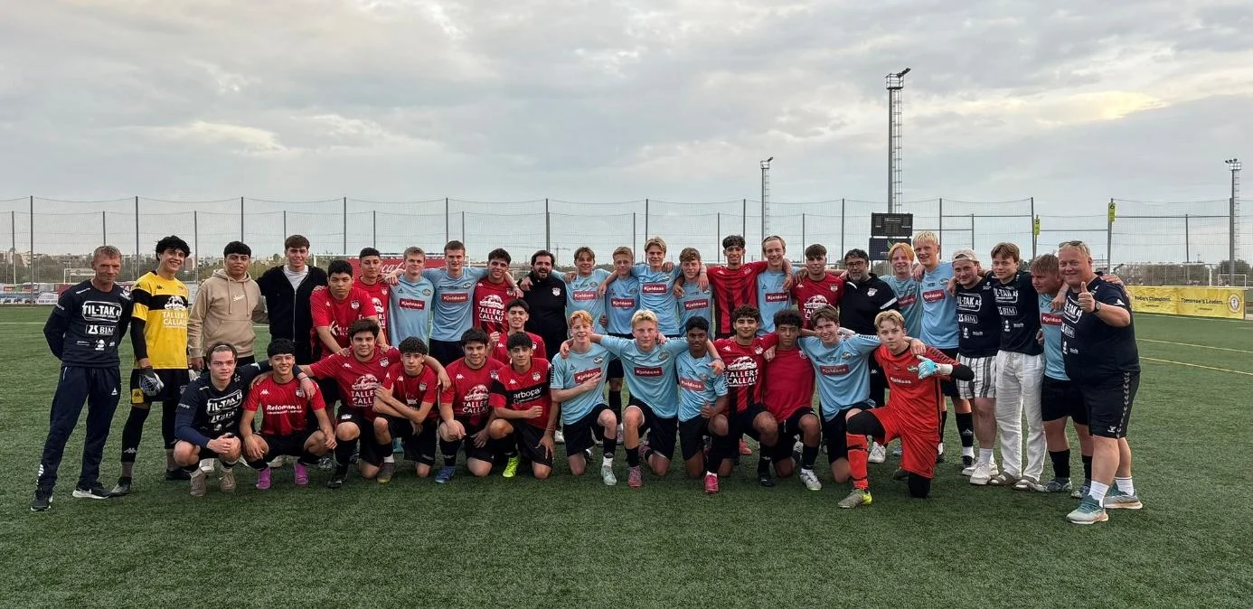 Fotballaget Nordre Sande IL Junior Gutter som fikk støtte fra Account Group